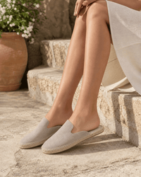 Loafers Signature Women's Cow Suede Espadrille Mules