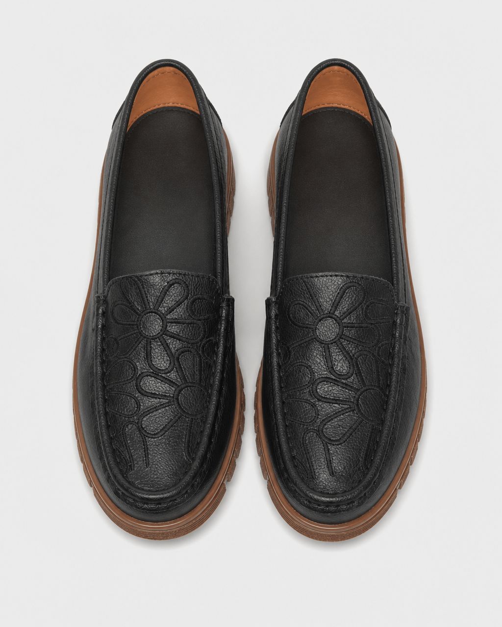 Loafers Signature Women's Embroidered Cow Leather Loafers