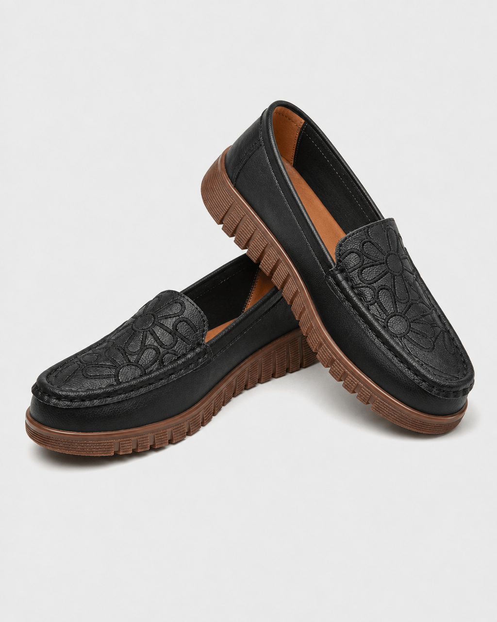 Loafers Signature Women's Embroidered Cow Leather Loafers