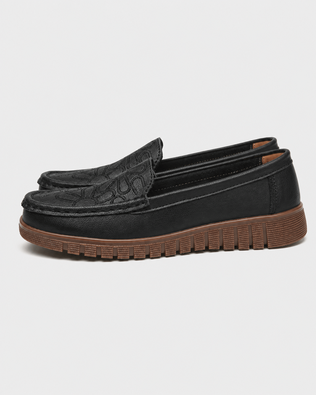Loafers Signature Women's Embroidered Cow Leather Loafers