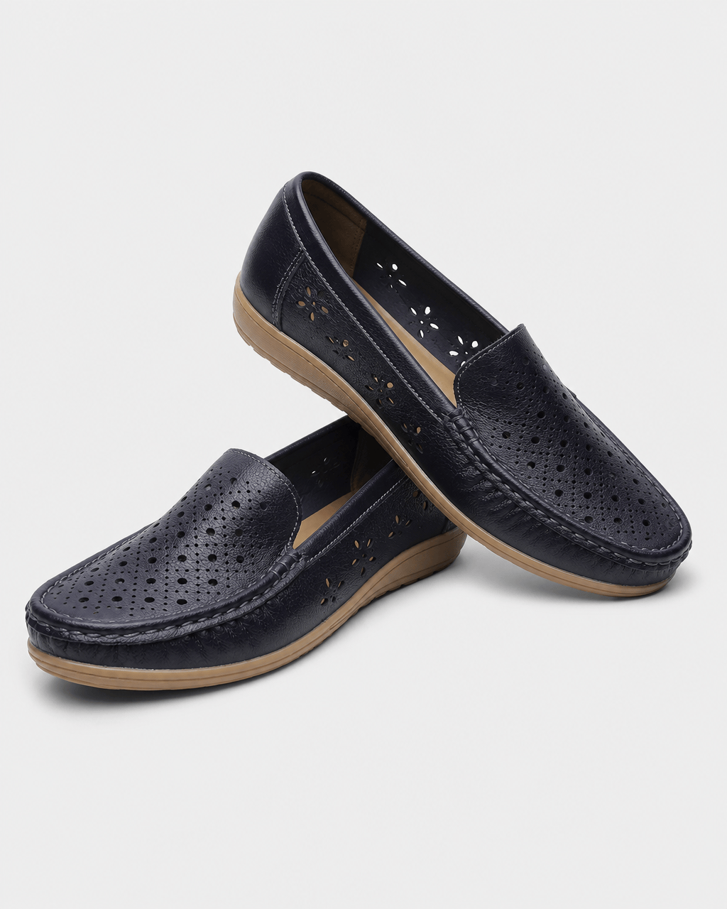 Loafers Signature Women's Perforated Platform Flats