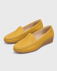 Loafers Signature Women's Split Leather Loafer Flats
