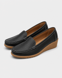 Loafers Signature Women's Split Leather Round-Toe Flats