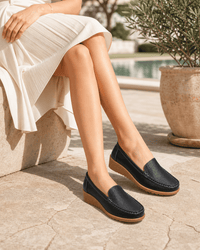 Loafers Signature Women's Split Leather Round-Toe Flats