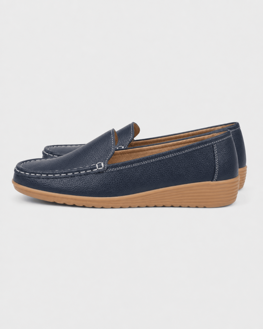 Loafers Signature Women's Split Leather Round-Toe Flats