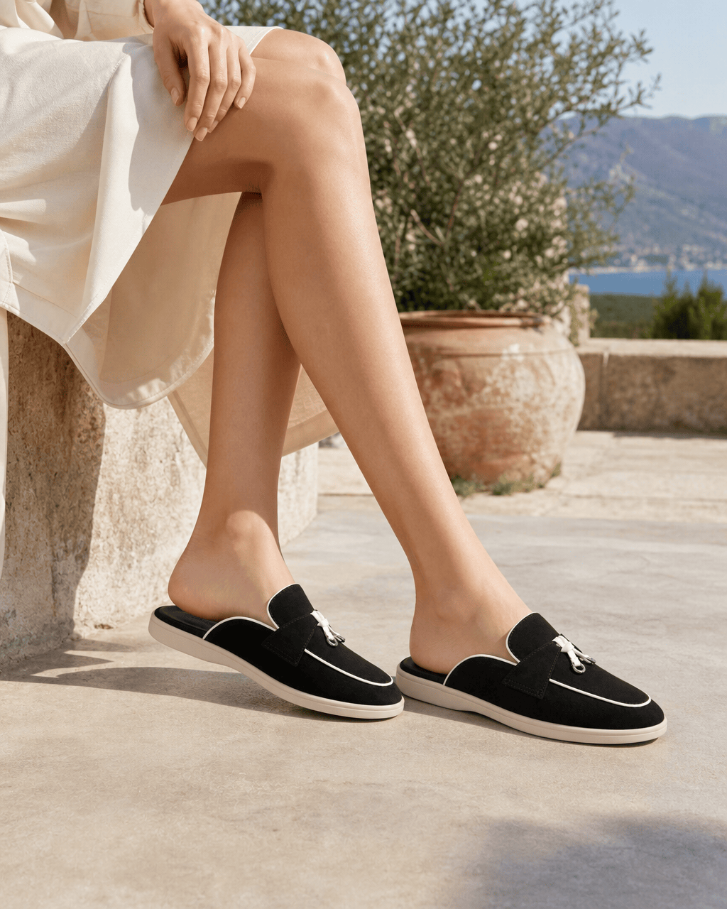 Loafers Signature Women's Suede Backless Tassel Mules